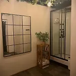 Koht アパート パルヌ